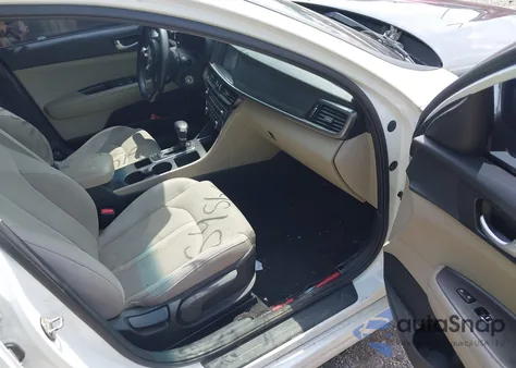 2018 Kia Optima Lx z USA, uszkodzony, nr VIN 5XXGT4L36JG210914